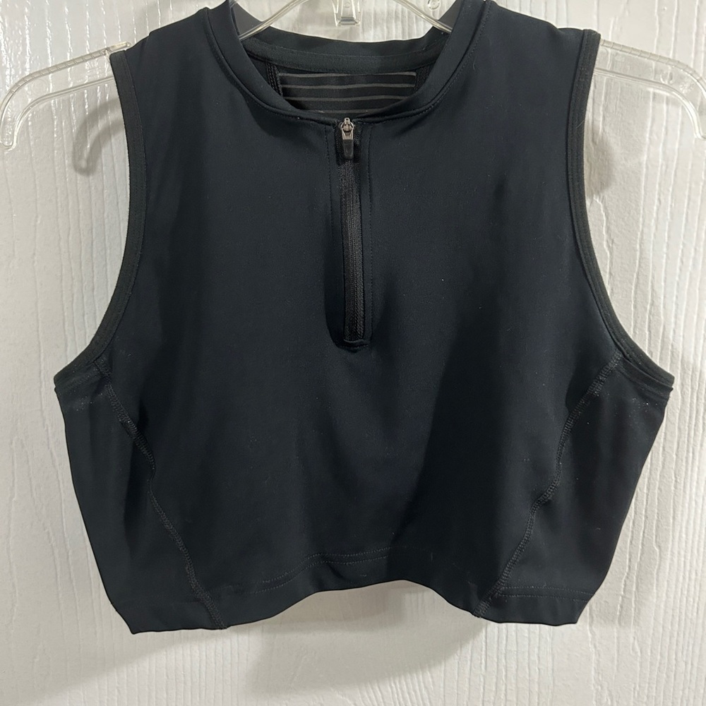 Nike pro workout top!
